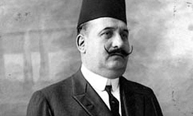 تفاصيل زيارة الملك فؤاد لـ”نجع حمادي”.. أعجب بفروسية العمد والمشايخ وتبرع للمدارس 1466694095 976 39123 1