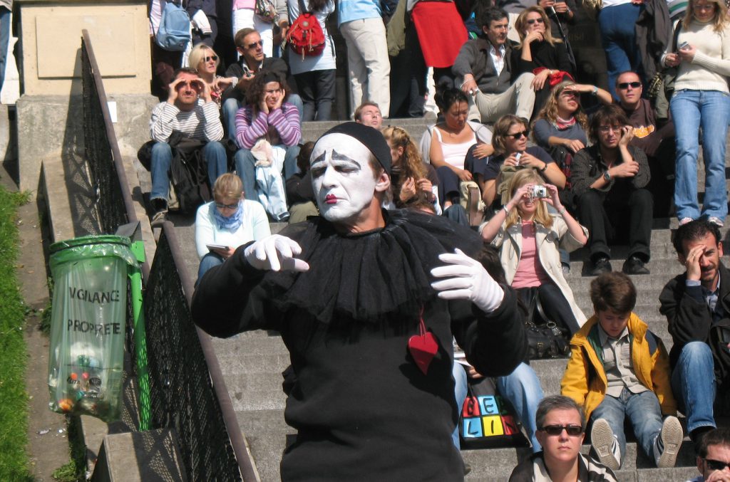 1471001496 542 1191928 parisian mime crowd