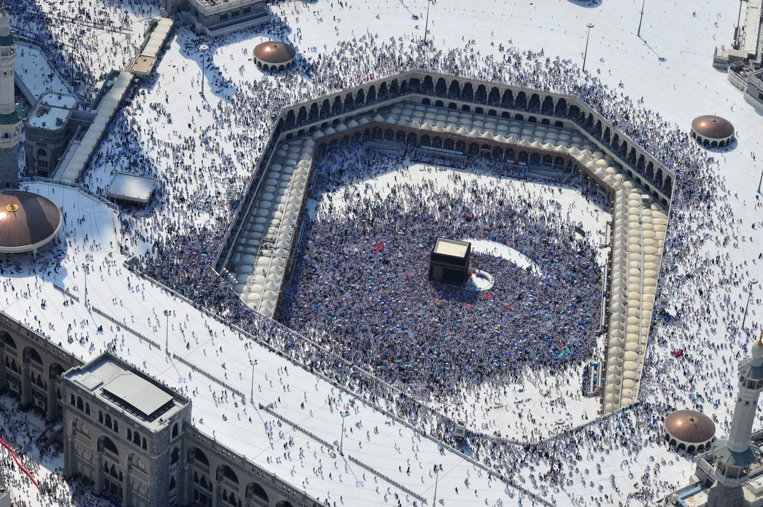 1473359484 443 3992739 after their time in mina has passed pilgrims head back to mecca. flickr al jazeera english scaled