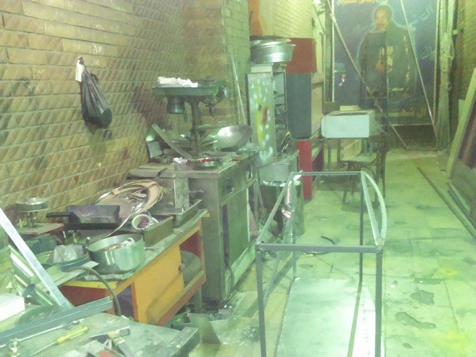"النحاسين" وورشة شهاب.. من هنا خرجت عربة "الفشار" 1474104508 824 90894 12596200 1334656946560223 763064365 n
