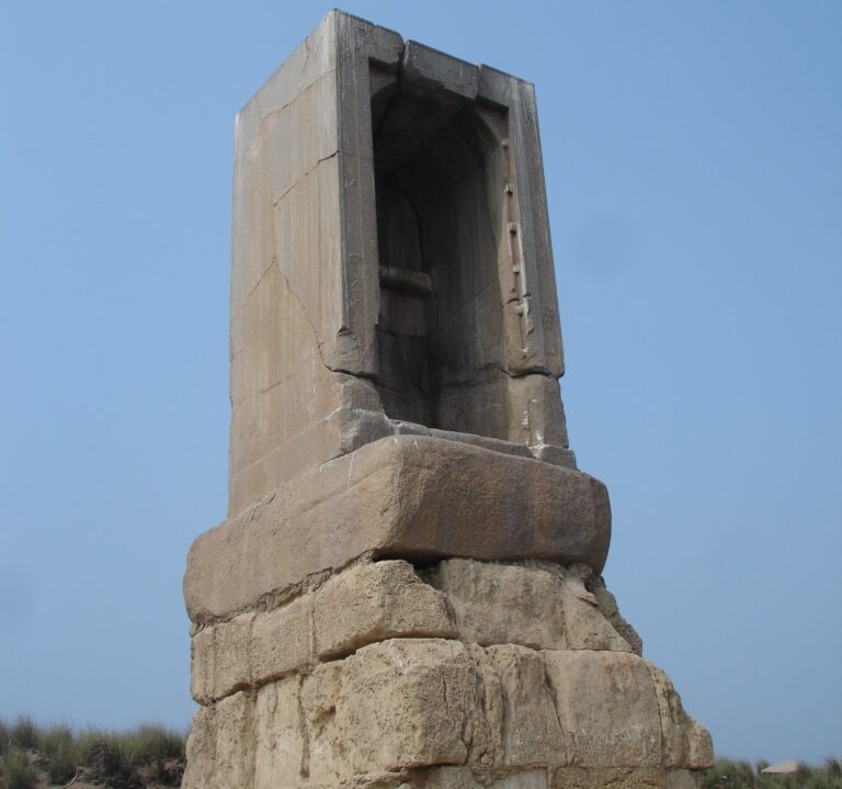 معلومات لا تعرفها عن “تمي الأمديد”.. عطرها سبب غرام “أنطونيو” بـ”كليوباترا” 1477147254 988 760374 mendes2007004 1
