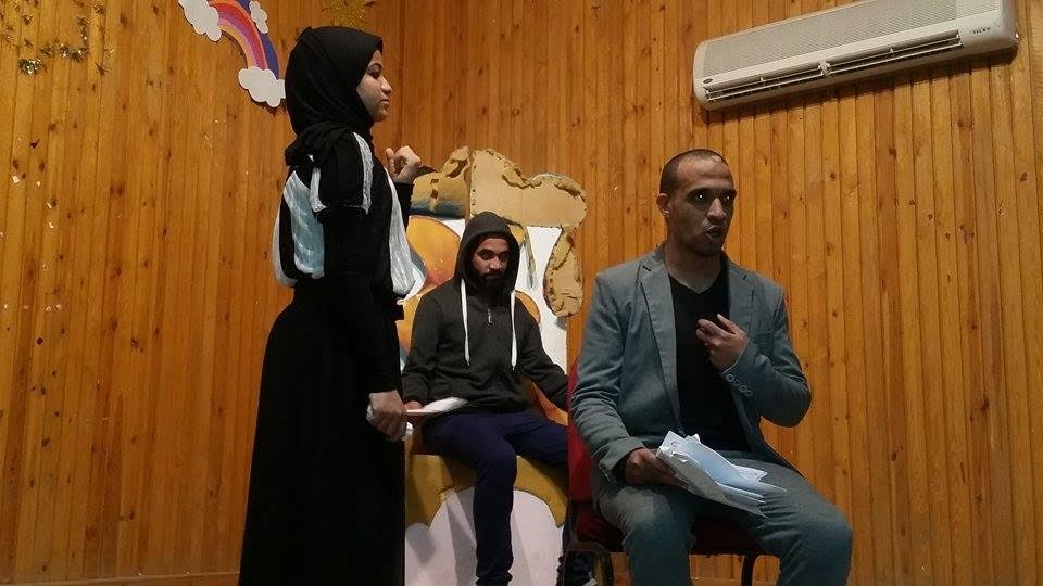 صور |"أحلامنا " فرقة مسرحية  تسعى لخلق واقع فنى جديد فى قنا  
