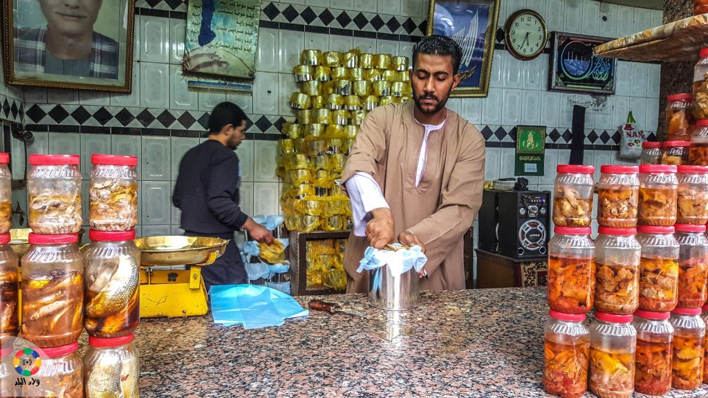 "فسيخ" بحيرة ناصر.. الجانب الشهي للأسماك المملحة 1492350778 114 804202 572