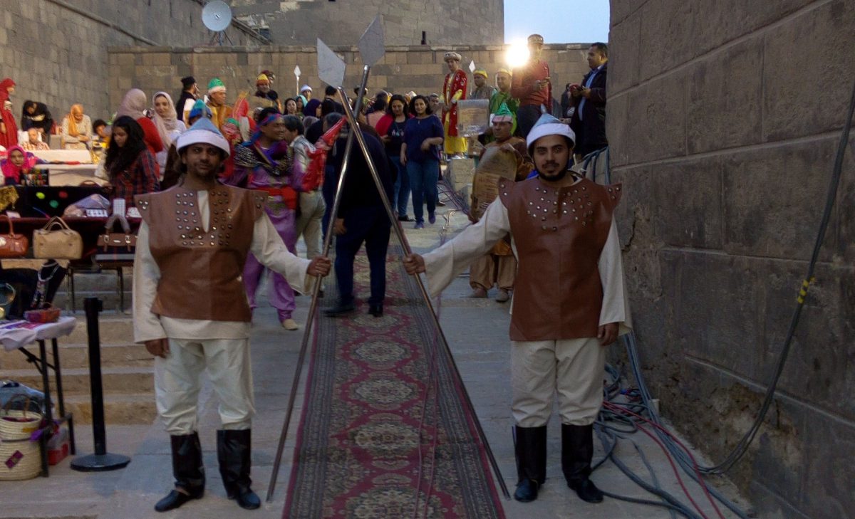 في قاهرة المعز.. الطبول تدق لأجل السلام