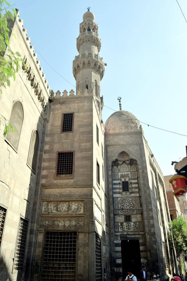 ملك وكتابة 5| مسجد أبوحريبة.. عرش على فئة الـ50 1510665605 291 82872 3