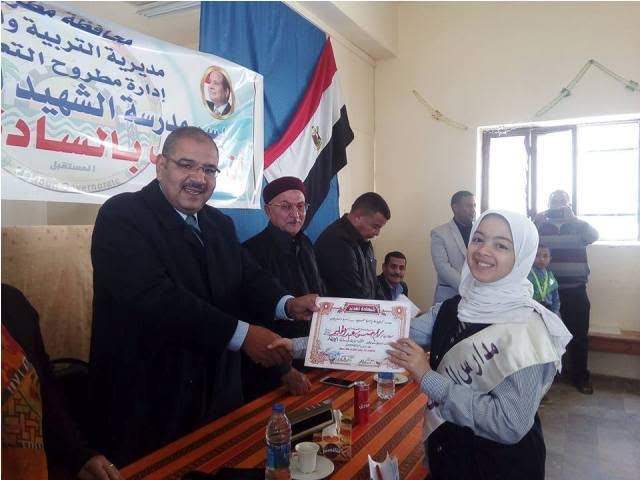 بعد حصد المركز الأول في إلقاء الشعر.. «مريم حسن» فتاة مطروحية على طريق العالمية بلغة الوجدان والمشاعر 1521630848 235 43168