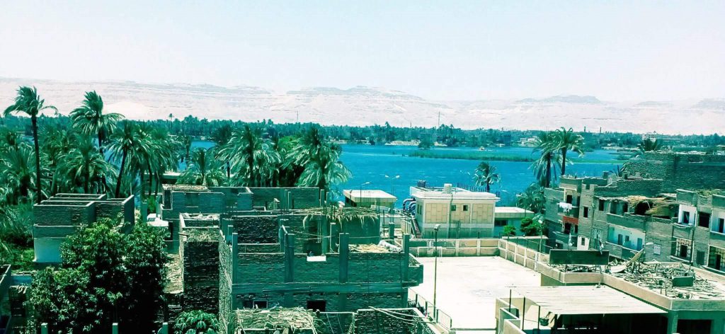 «يا عرقسوس.. اشرب وطري على النفوس».. هكذا يقضي أهالي قوص الصيف 1530625795 688 238879 received 1845967208821797