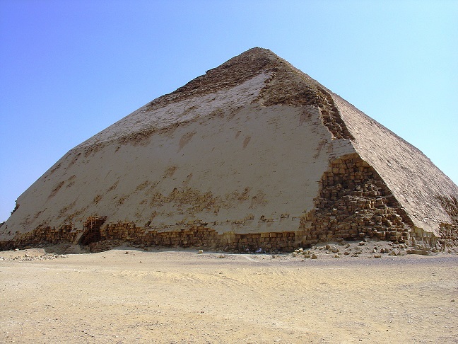 1539015480 243 146526 snefrus bent pyramid in dahshur