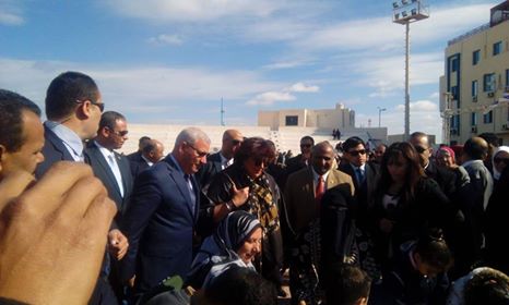 صور| محافظ مطروح يستقبل وزيرة الثقافة خلال زيارتها لافتتاح مؤتمر أدباء مصر 1545131584 487 24479 48406023 268096890529058 5497522589435691008 n