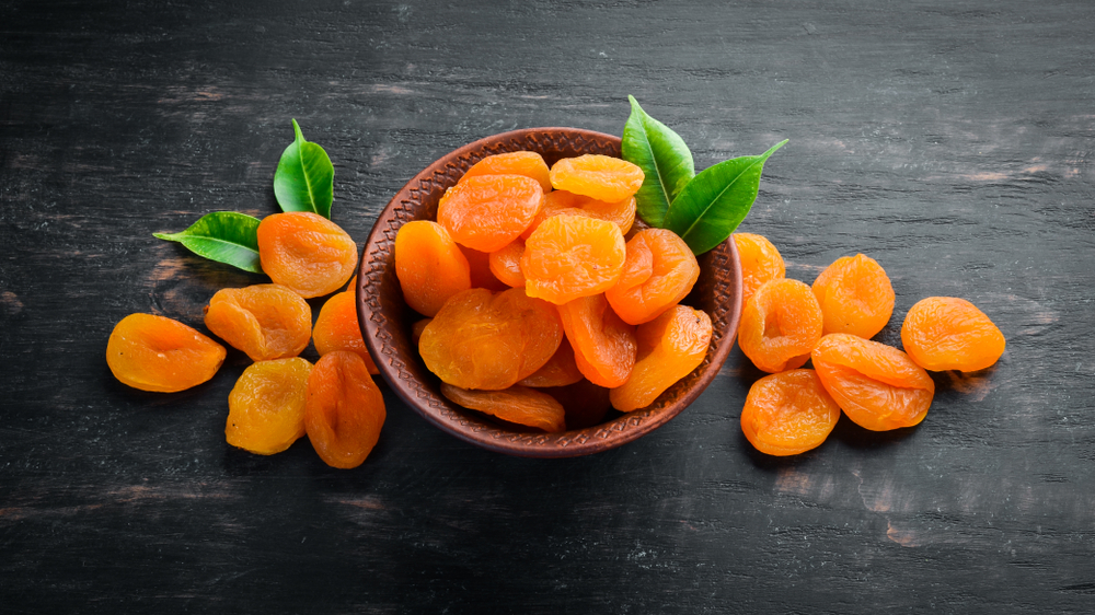 من هو “قمرالدين”.. وأصل مقولة “في المشمش” 1557789182 826 921186 shutterstock1313211290