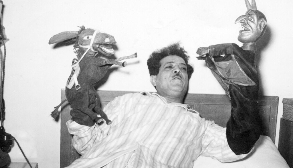 محمود شكوكو في أوراق منسية: مسافر وسايب عندكم روحي شكوكو
