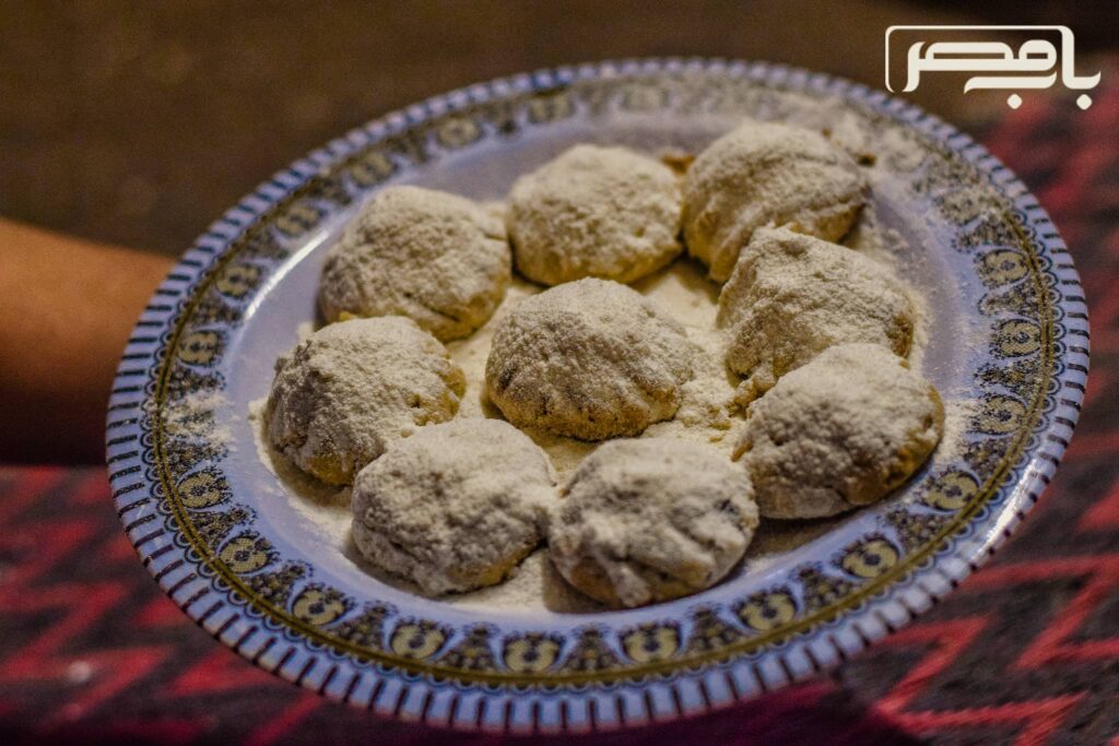 قصة مصورة| يا كحك إيه.. سكر عليه 185167489 1080692232458999 3227462279600342916 n