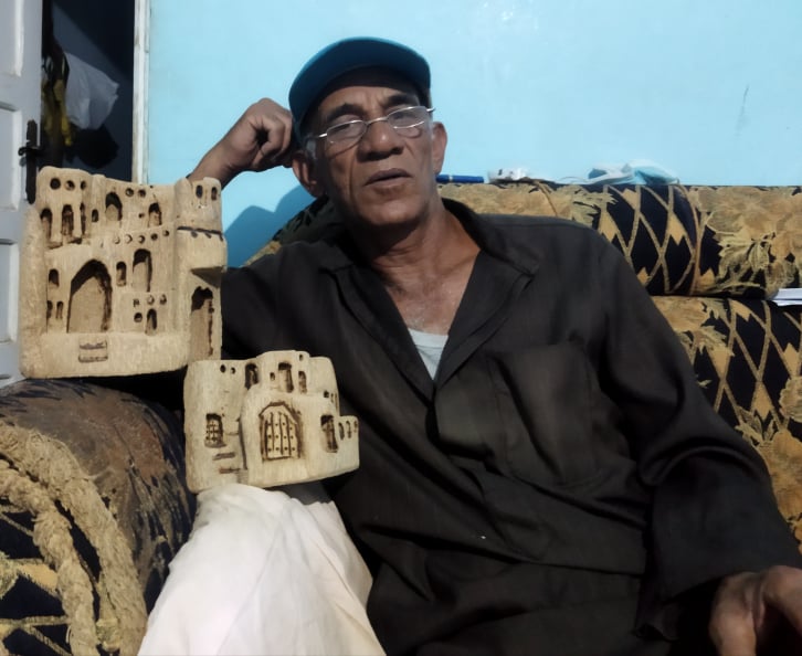 حكاية شريف حميدة: الفن والتأريخ من جذوع النخل 199248871 1117351168758342 516062730460089373 n