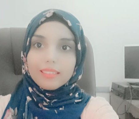 «سارة شفيق».. موهبة في رسم البورتريهات تحلم بمرسم خاص