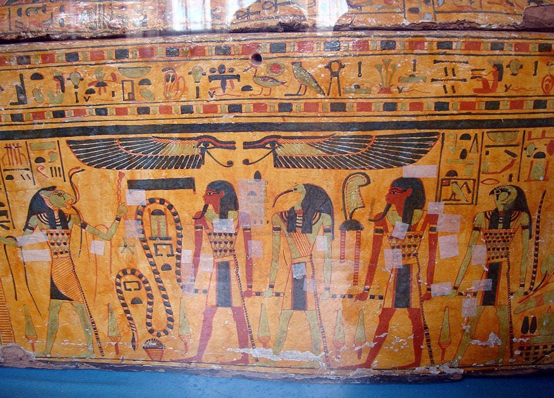 الآثار المصرية المعروضة في متحف أوديسا 5