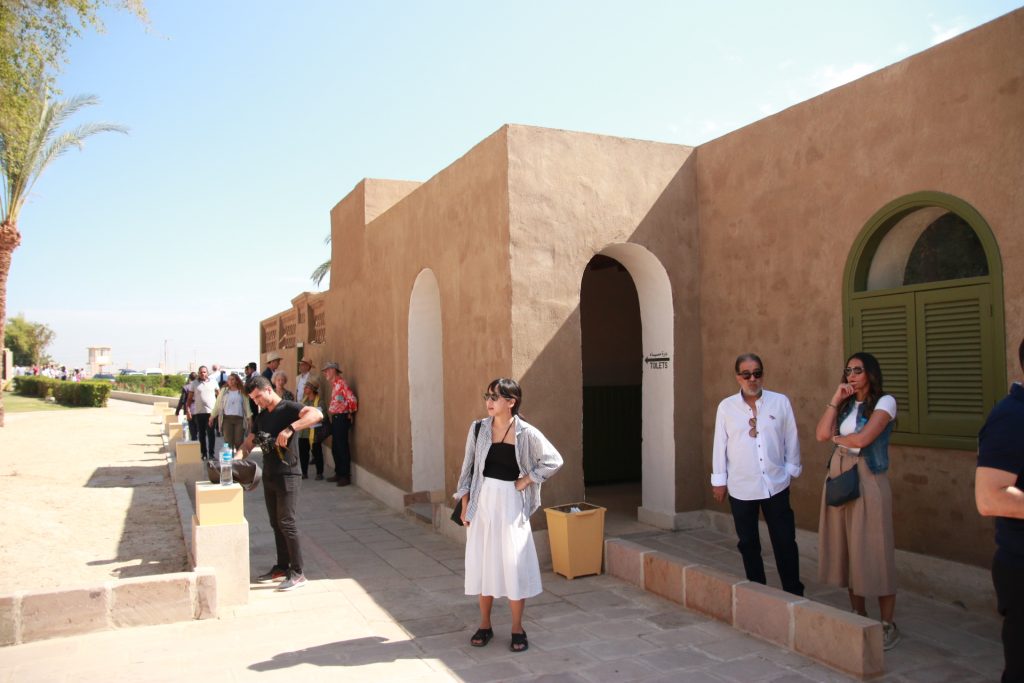 آلة تصوير وقبعة: افتتاح بيت «كارتر» بعد 10 أشهر من الترميم 20140823152728 IMG 5134