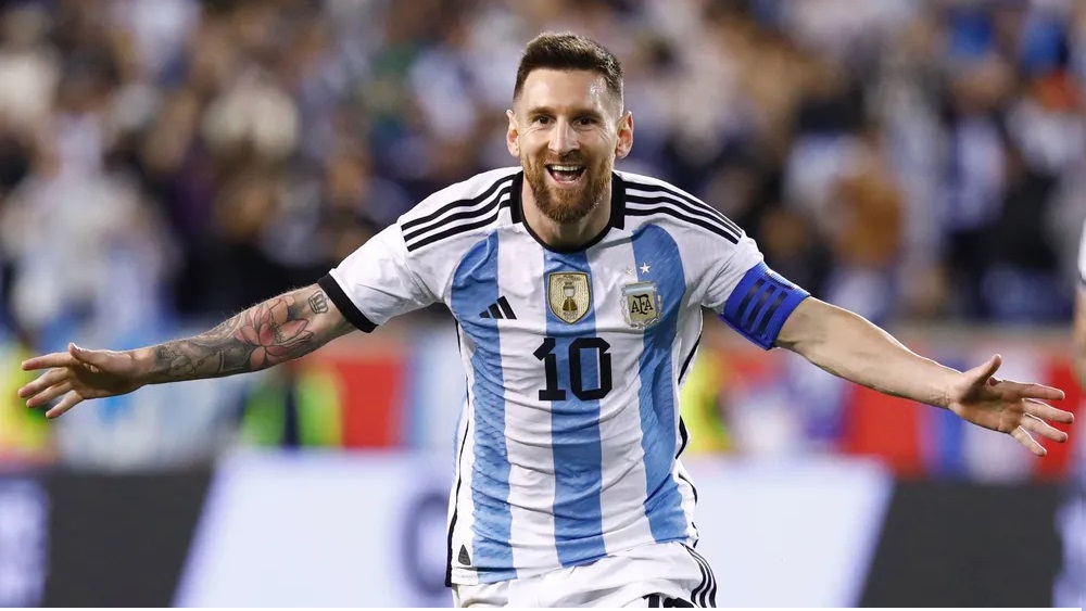 هاني درويش: ليونيل ميسي، من أي الأنسجة صُنع عضلُهُ؟ Lionel Messi6