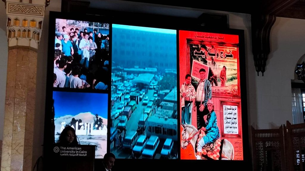 فيلما خرج ولم يعد وهنا القاهرة - خلال مناقشة كتاب القاهرة السينمائية.