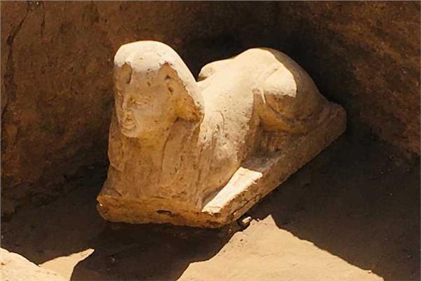 اكتشاف تمثال لأبو الهول شرق معبد دندرة بقنا 20230306213733496