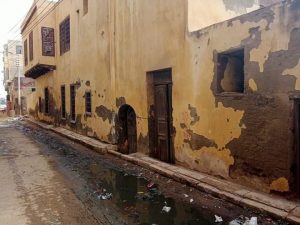 إهمال وقمامة بحمام عزوز الأثري بمدينة رشيد 3 1