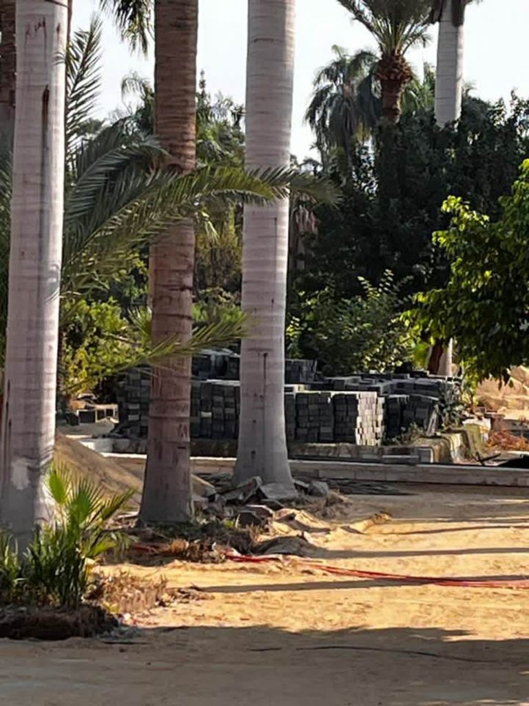 أعمال انشائية بحديقة المسلة التراثية تمهيدا لتنفيذ مشروع استثماري 4 1
