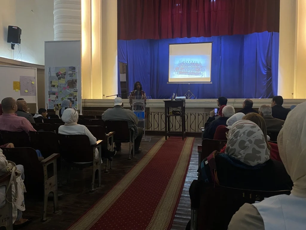 «المدينة التي نحلم بها».. معرض يعيد رسم الإسكندرية بالحكايات جانب من معرض الإسكندرية اليونانية.. تصوير: ميرنا جوهر